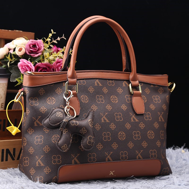 Luxury Bags Reseller - Hafif Lüks Marka Kadın Çantası 2025
