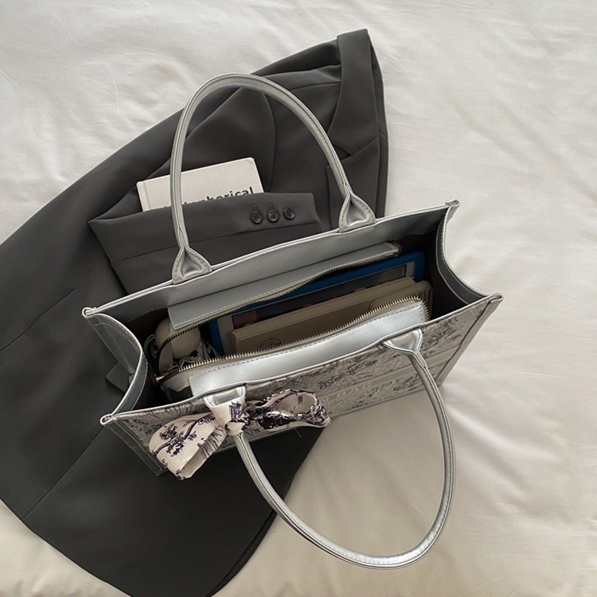 Lüks Zarif Kadın Tote Çantası  - Luxury Bags Reseller incelemesi ve fiyatı
