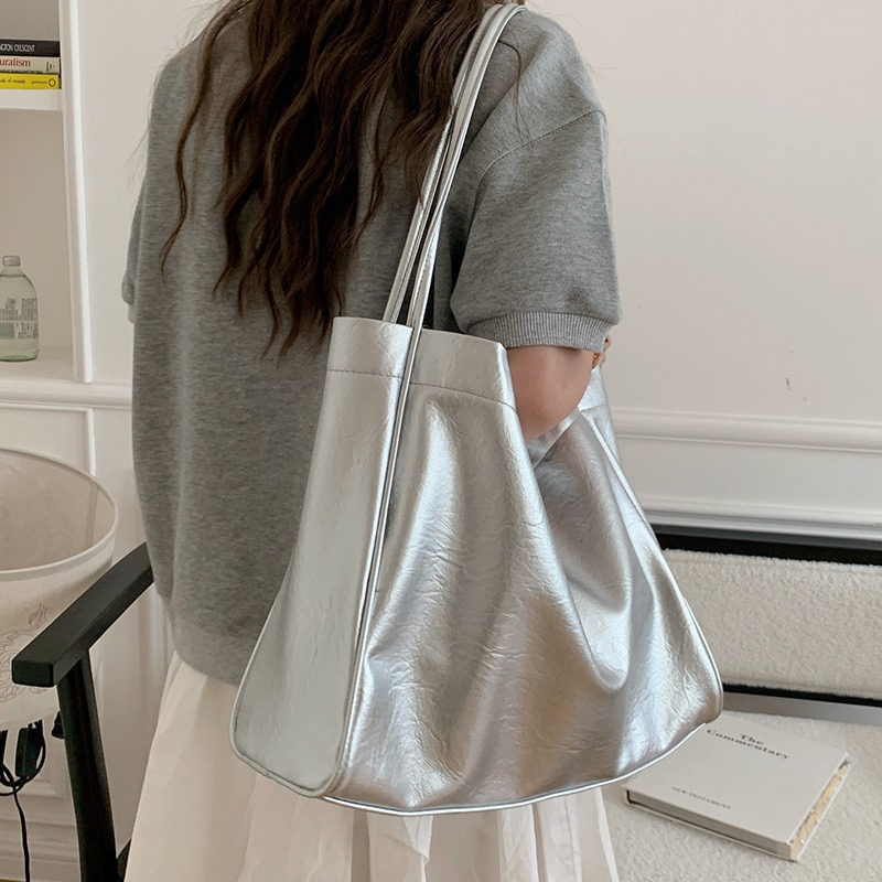 Rahat Büyük Kapasiteli Tote Ça - Luxury Bags Reseller incelemesi ve fiyatı