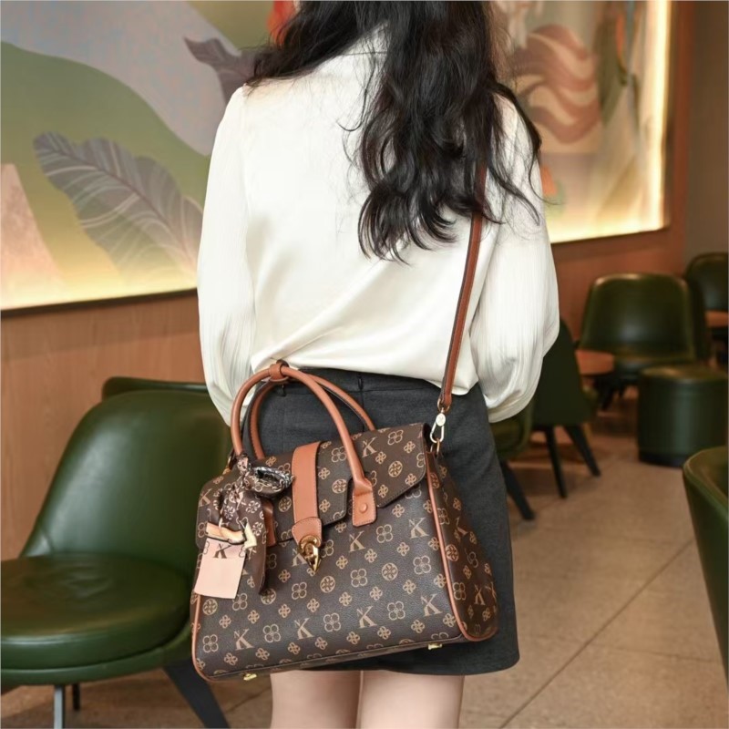 Hafif lüks marka kadın çantası - Luxury Bags Reseller incelemesi ve fiyatı