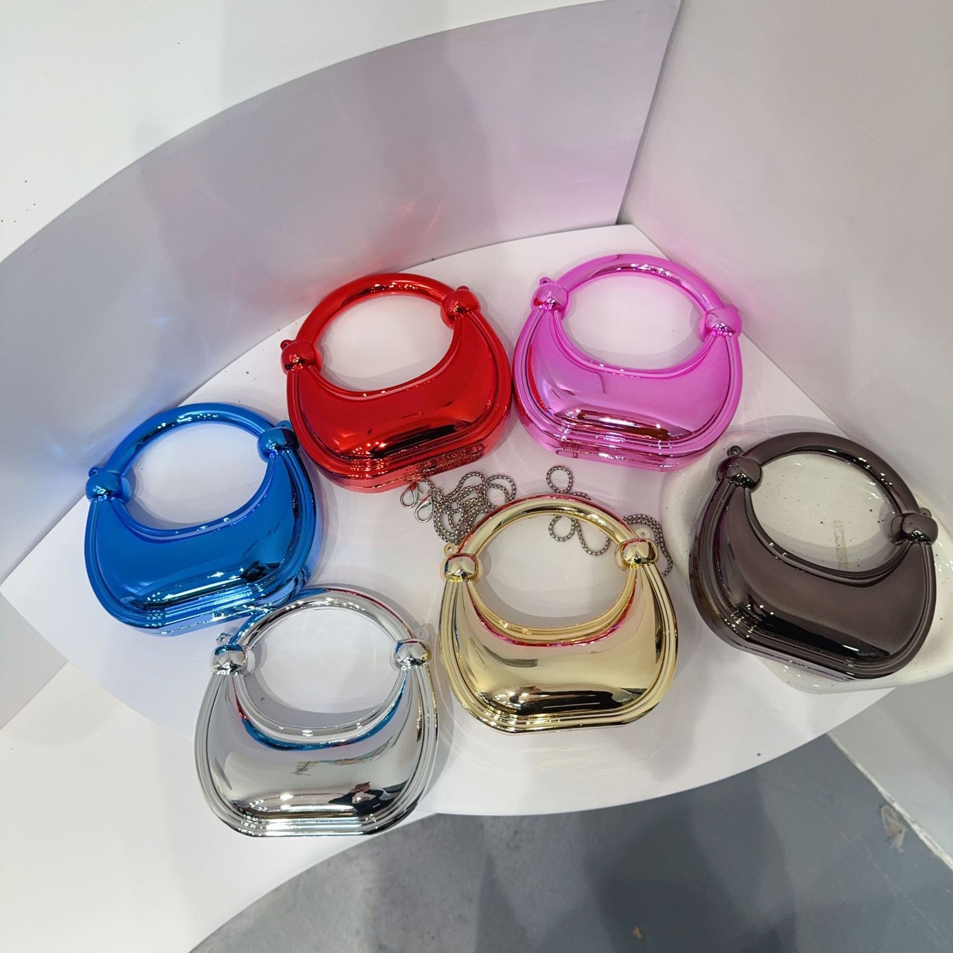 Mini Altın Gece Çantası Çantal - Luxury Bags Reseller incelemesi ve fiyatı